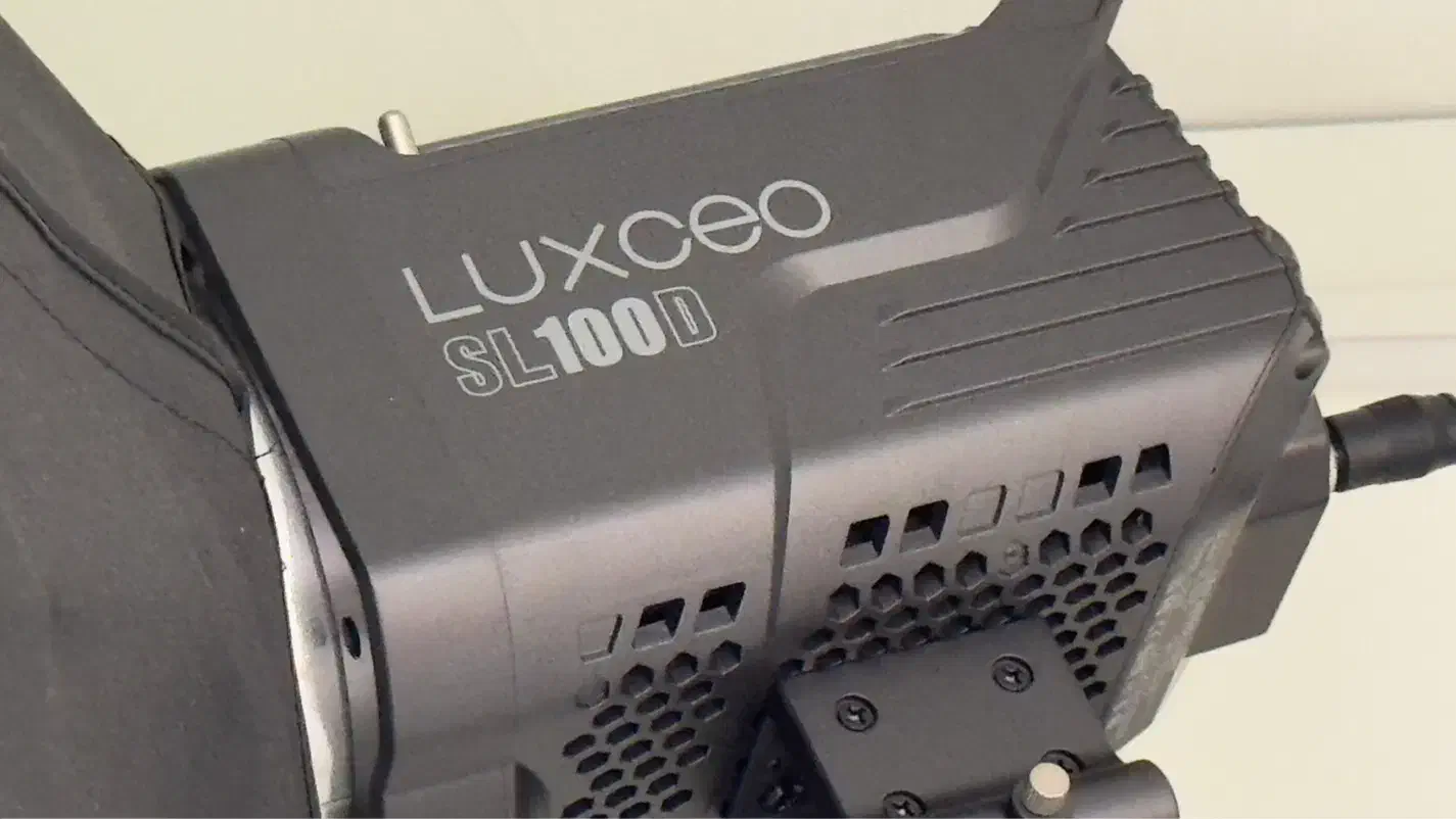 فروش تجهیزات عکاسی و فیلم برداری|دوربین عکاسی و فیلم‌برداری|اصفهان, سیچان|دیوار