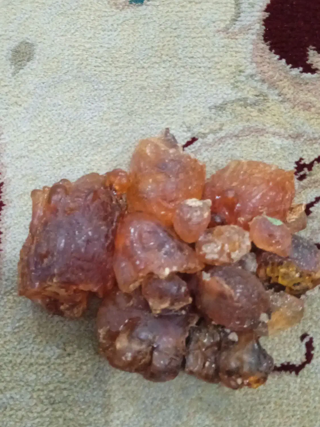 کهربا|کلکسیون اشیاء عتیقه|میبد, |دیوار