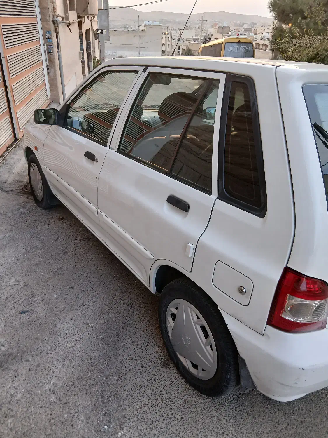 پراید۱۱۱ کم کار مدل ۹۷|خودرو سواری و وانت|صدرا-فارس, فاز ۱|دیوار