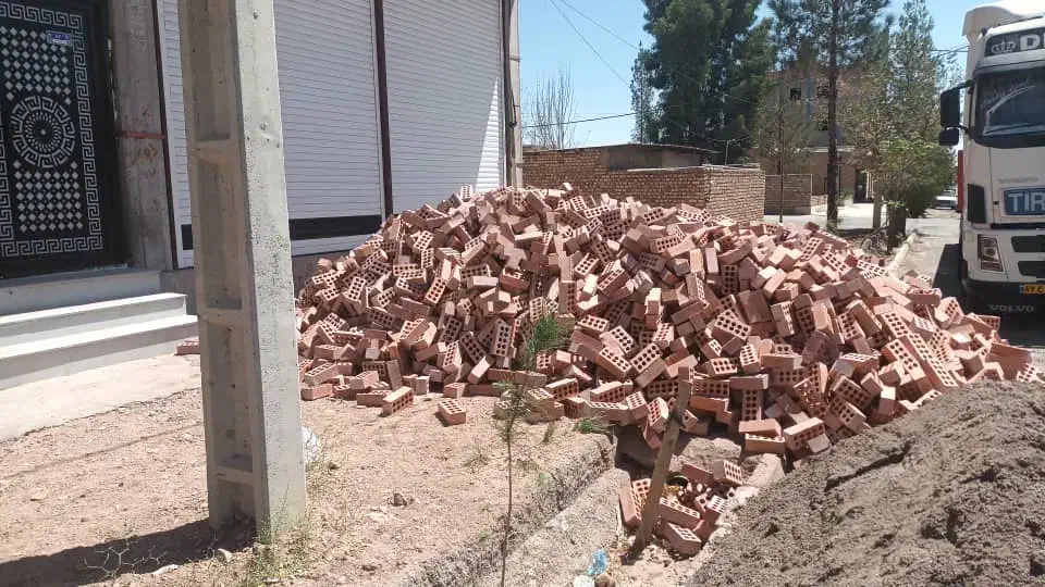 فروش تیغه اجر سفال بلوک سقفی سیمان بلوک لیکا|عمده‌فروشی|کهنوج, |دیوار