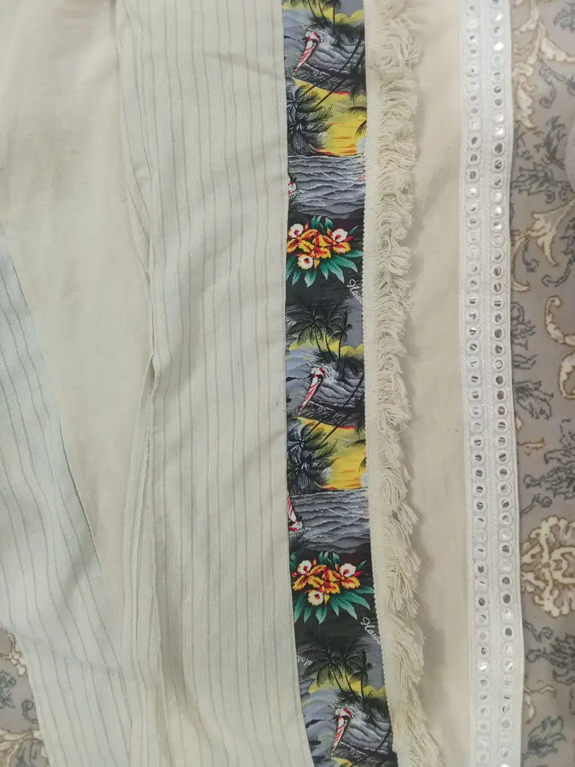 لباس|لباس|قم, پردیسان|دیوار