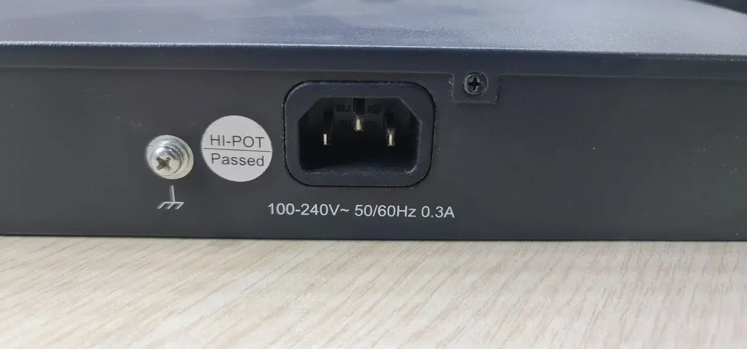 سوئیچ ۱۶ پورت تی پی لینک|مودم و تجهیزات شبکه|کرمان, |دیوار