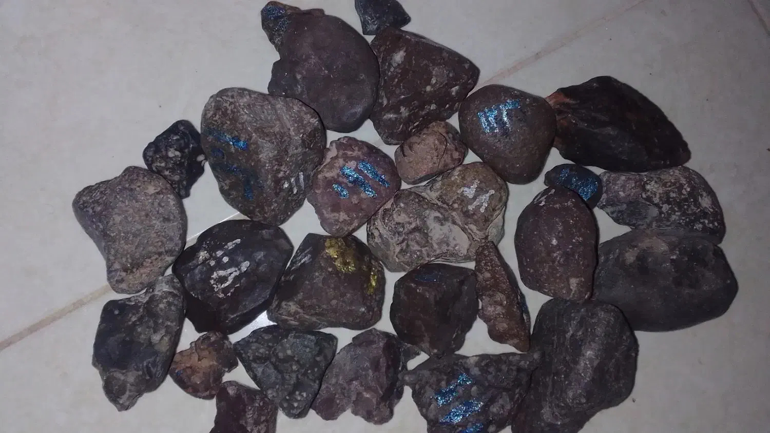 شهاب سنگ|کلکسیون اشیاء عتیقه|کرمان, |دیوار