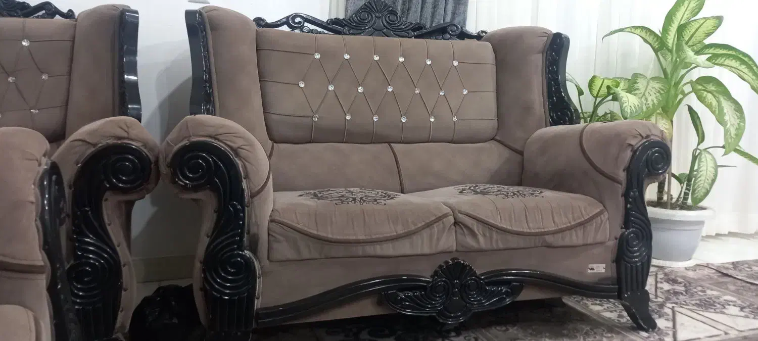 مبلدست دوم تمیز|مبلمان خانگی و میز عسلی|دهگلان, |دیوار