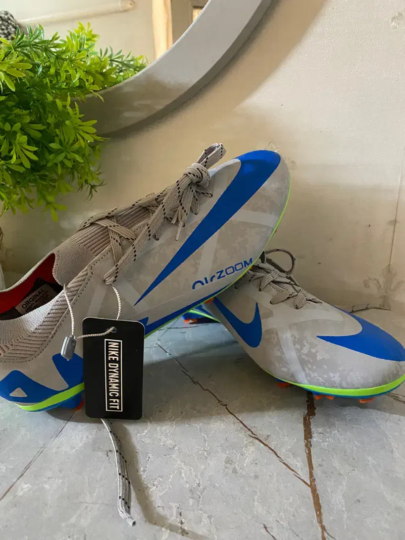 استوک برند نایکی نو نو ویتنامی|کیف، کفش، کمربند|تهران, قصر فیروزه ۱|دیوار