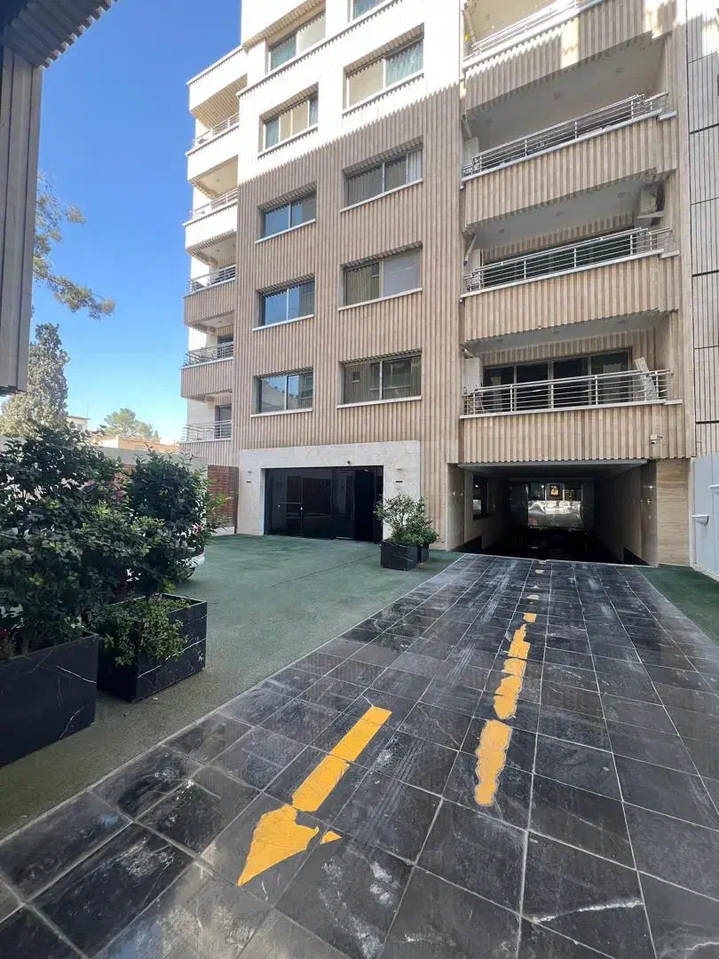 اجاره آپارتمان۱۸۰متر ۳خواب فول لاکچری خ عباس آباد|اجارهٔ آپارتمان|اصفهان, عباسآباد|دیوار