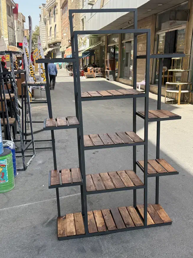 جاکفشی فلزوچوب پاف ویترین دکور|کتابخانه، شلف، قفسههای دیواری|تهران, نعمتآباد|دیوار