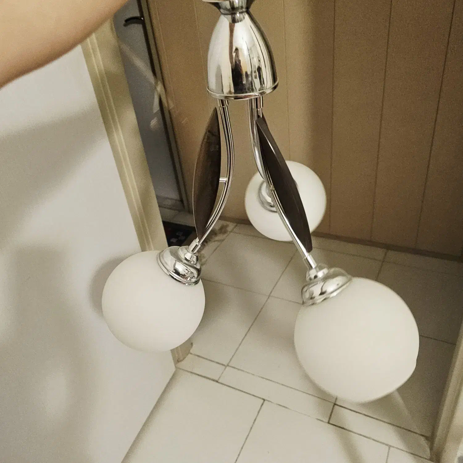 لوستر . چراغ تزئینی|لوستر و چراغ آویز|اصفهان, بهار آزادی|دیوار