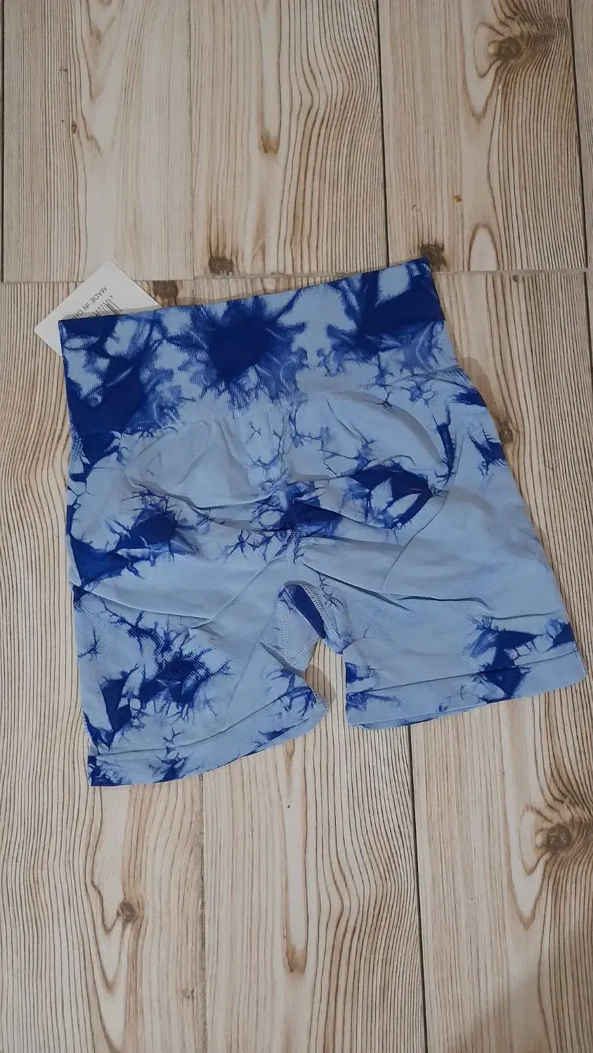 نیمتنه وشلوارک|لباس|شیروان (خراسان), |دیوار