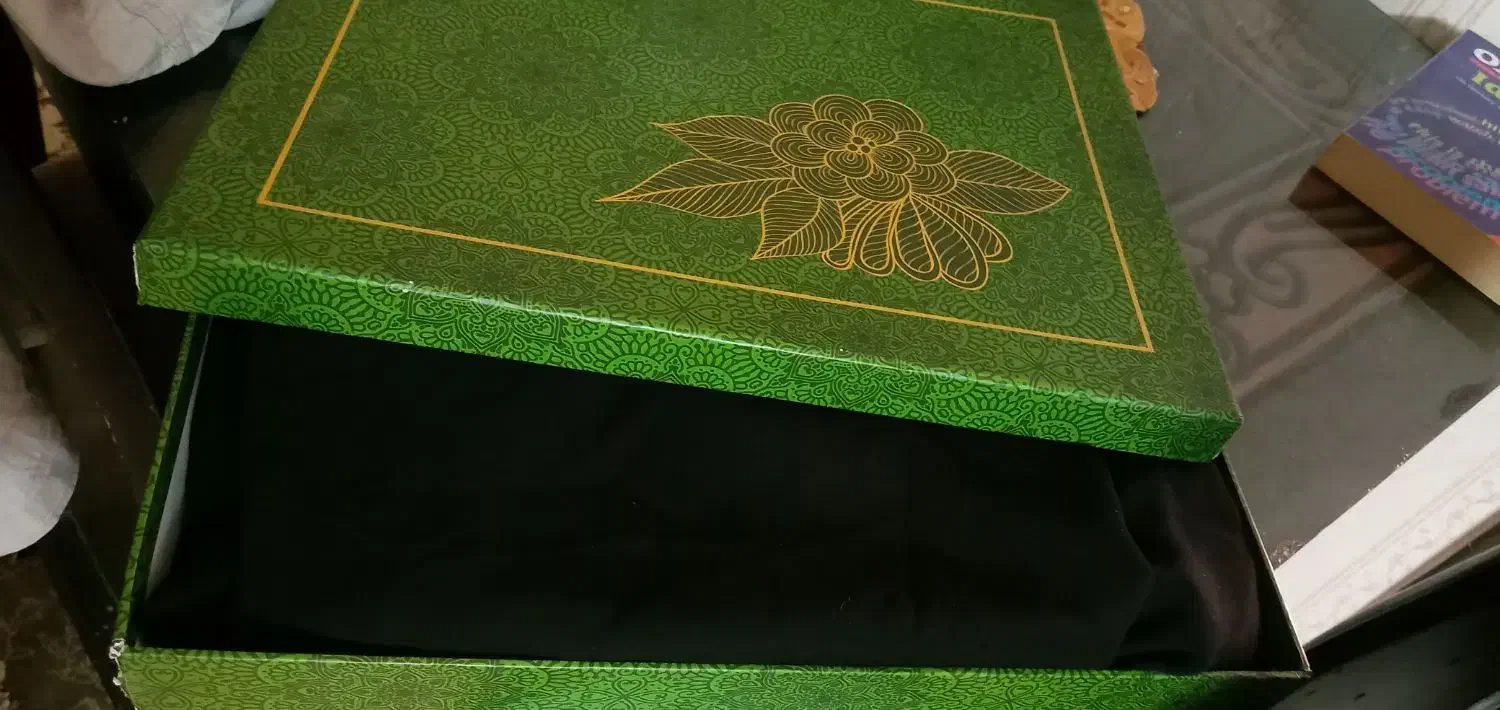 قواره چادر مشکی|لباس|ورامین, ورامین|دیوار