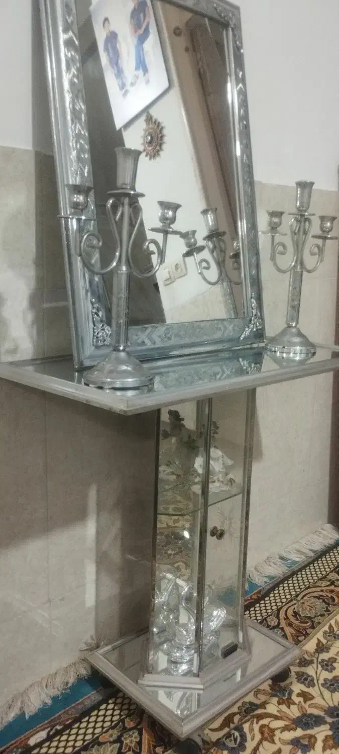 آینه‌وشمعدان‌کامل‌وسالم|بوفه، ویترین، کنسول|زاهدان, |دیوار