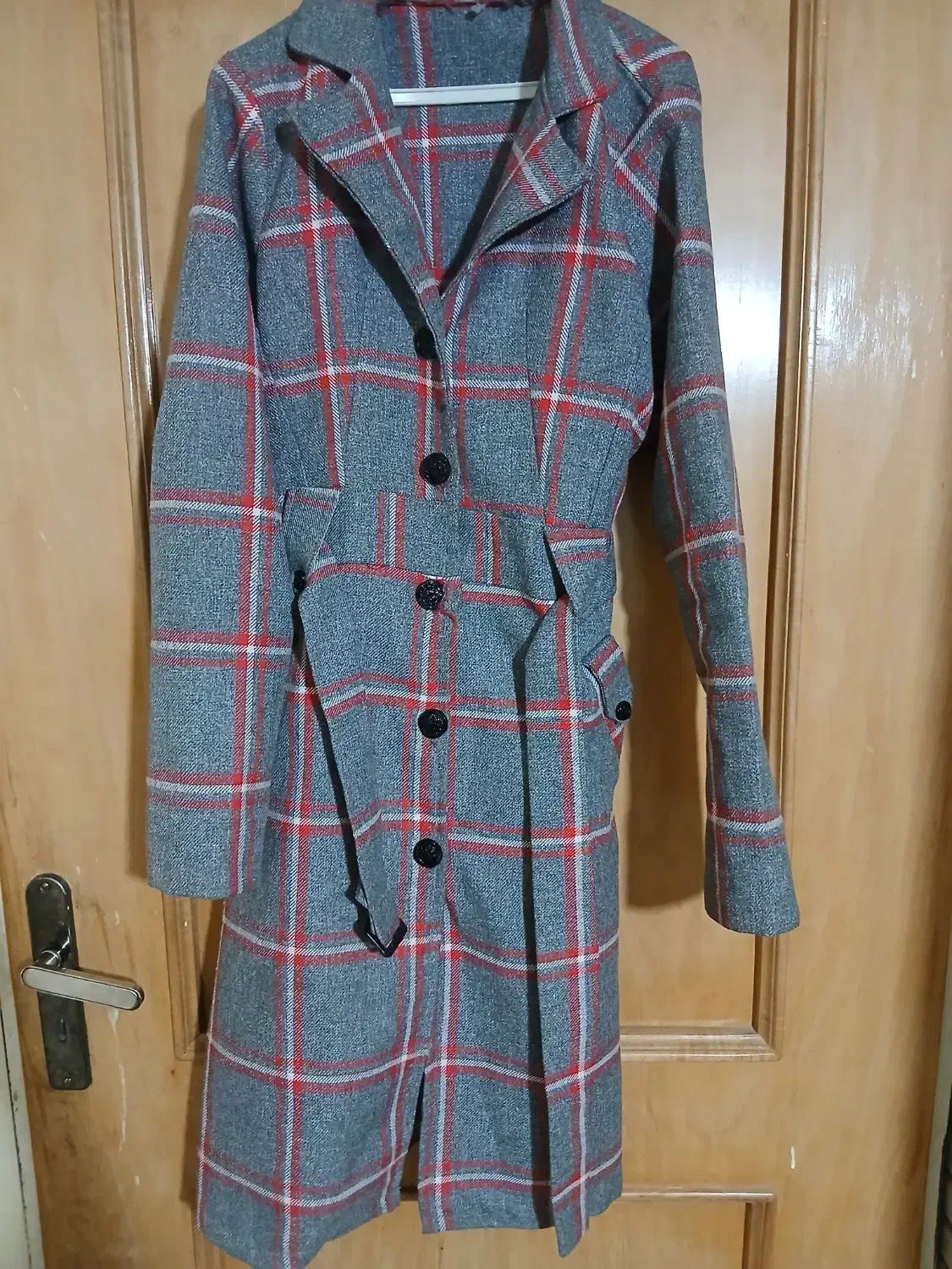 پالتو مناسب پاییز و زمستان|لباس|اصفهان, هزارجریب|دیوار