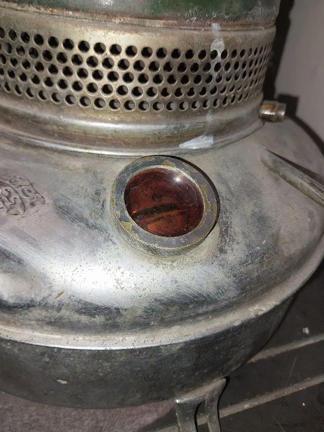 چراغ نفتی قدیمی  .   تعداد       4   عدد  .|کلکسیون اشیاء عتیقه|تهران, حسن‌آباد|دیوار