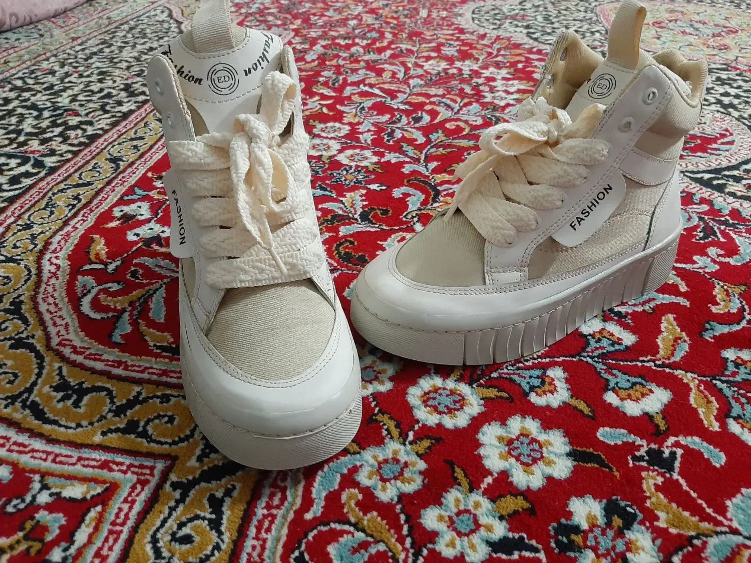 کفش زنانه سایز۳۸ کاملانو فقط۴۰۰ هزار|کیف، کفش، کمربند|باغستان, |دیوار