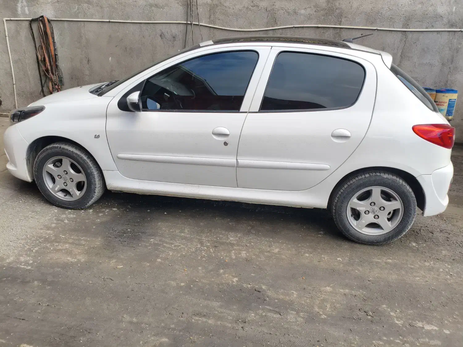 207پانا 1400|خودرو سواری و وانت|بروجرد, |دیوار