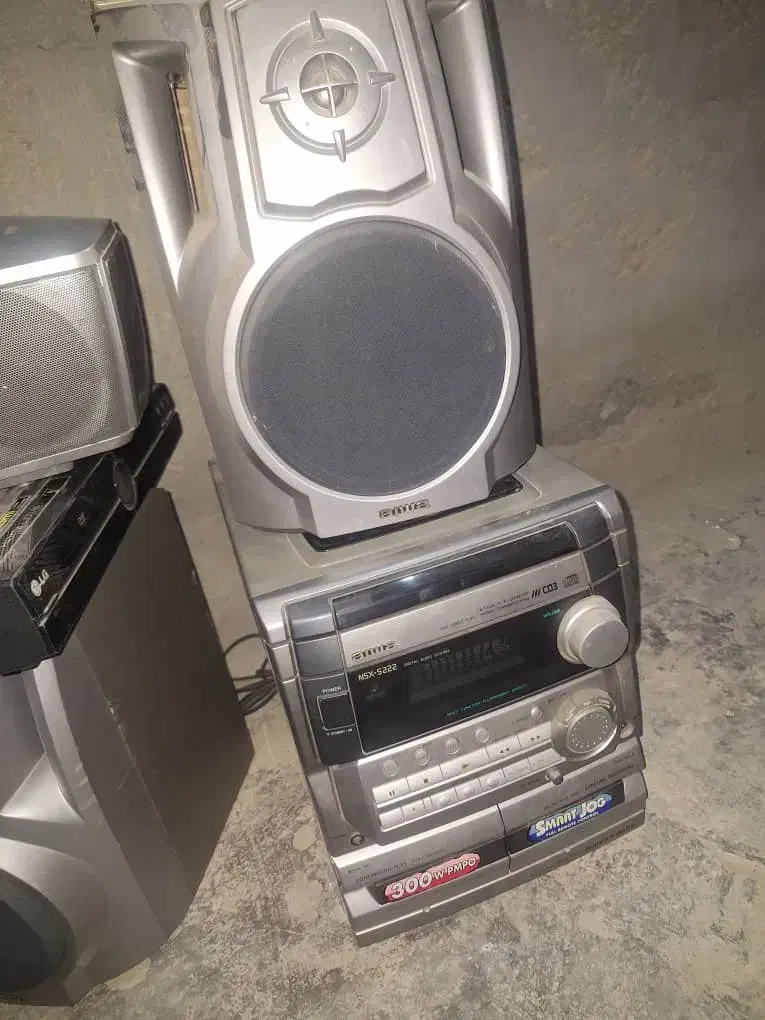 ضبط بزرگ آیوا اصلی|سیستم صوتی خانگی|جاسک, |دیوار