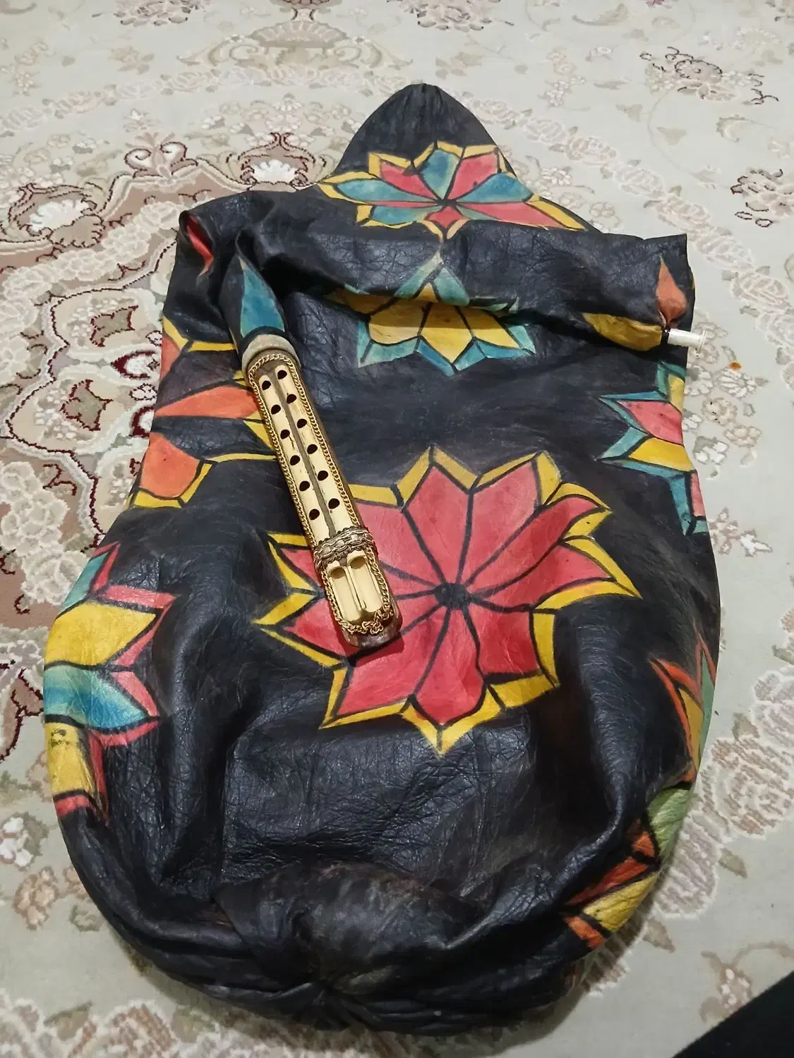 نی انبان|سازهای بادی|اراک, |دیوار