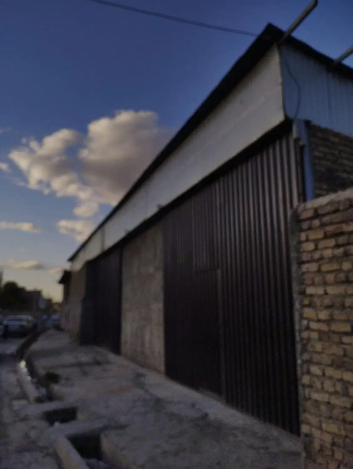 سوله اجاره گاوخانه 16متری فردوس سوله 500 و250متر|اجارهٔ مغازه و غرفه|اراک, |دیوار