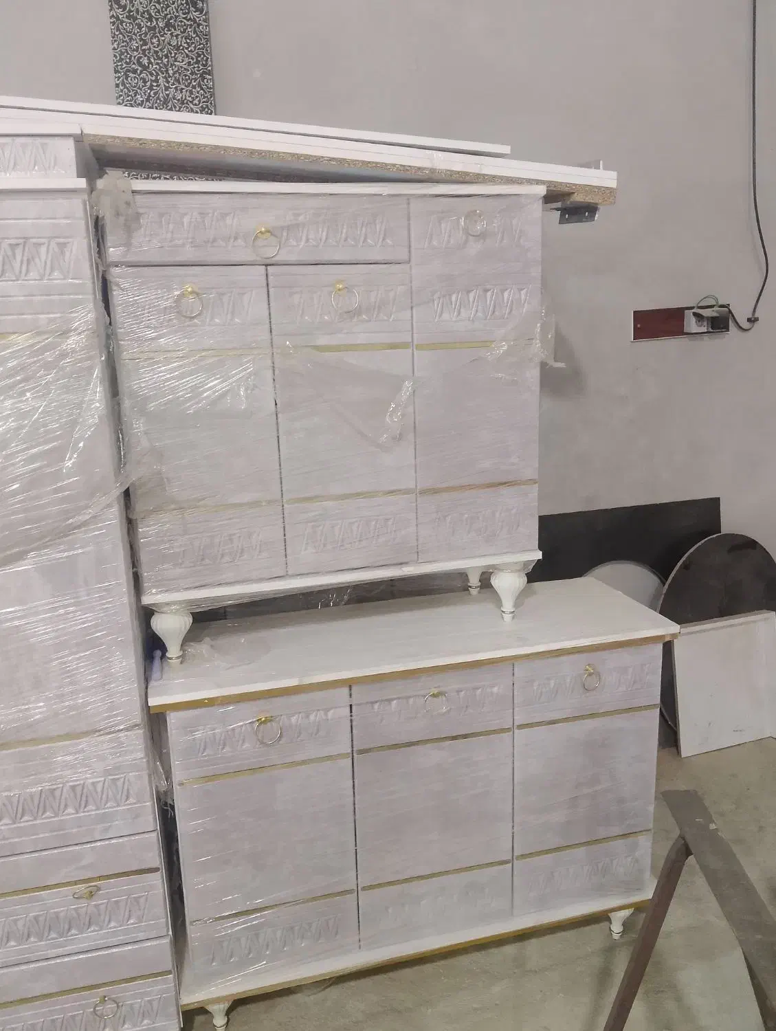 تخت|تخت و سرویس خواب|مهرستان, |دیوار