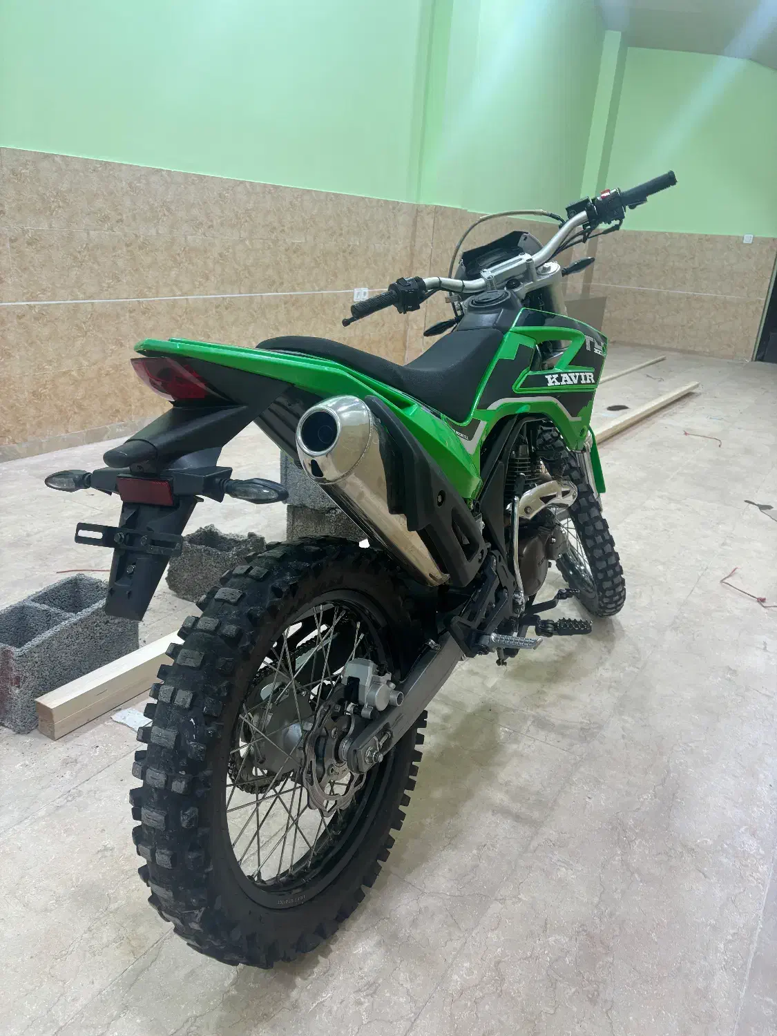 تریل|موتورسیکلت|فومن, |دیوار