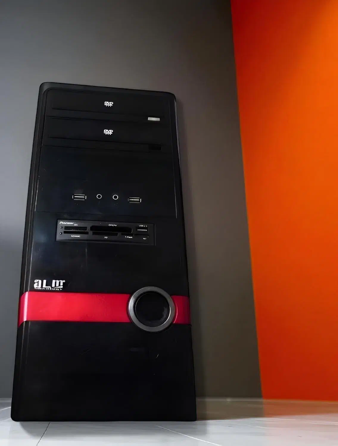 کیس گیمینگ تخفیف ویژه به دلیل نیاز مالی|رایانه رومیزی|کارون, |دیوار