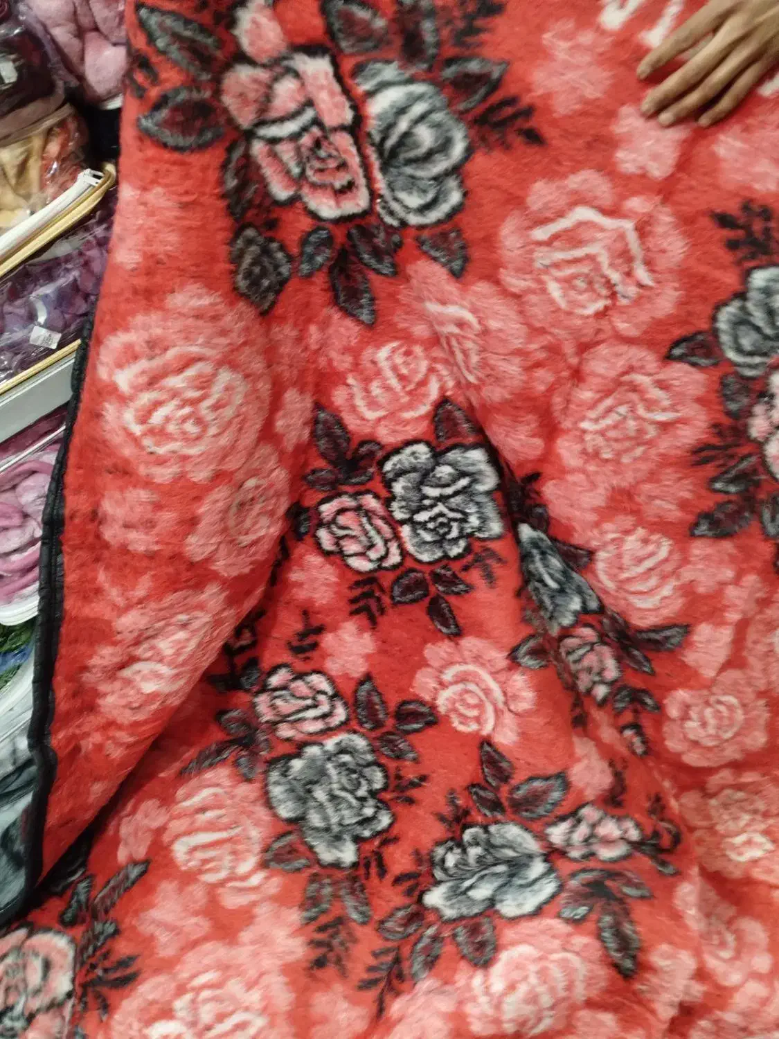 پتو|رختخواب، بالش، پتو|شیراز, سیلو|دیوار