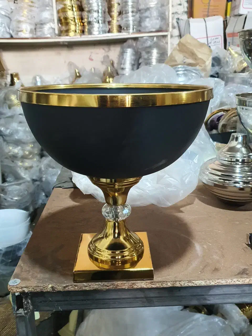 گلدان فلزی A888/فروش تک و عمده|صنایع دستی و سایر لوازم تزئینی|تهران, هرندی|دیوار