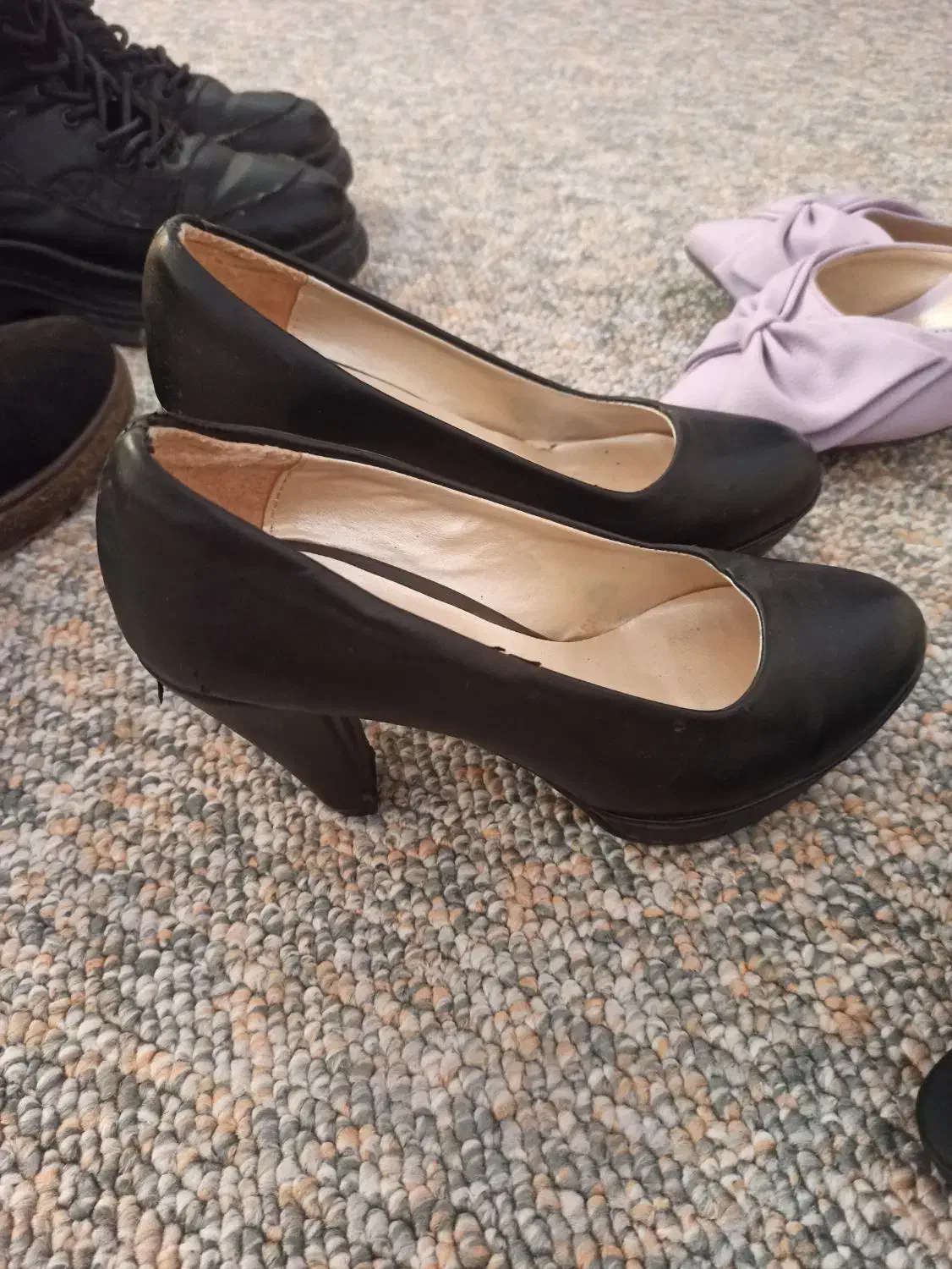 کفش|کیف، کفش، کمربند|رامهرمز, |دیوار