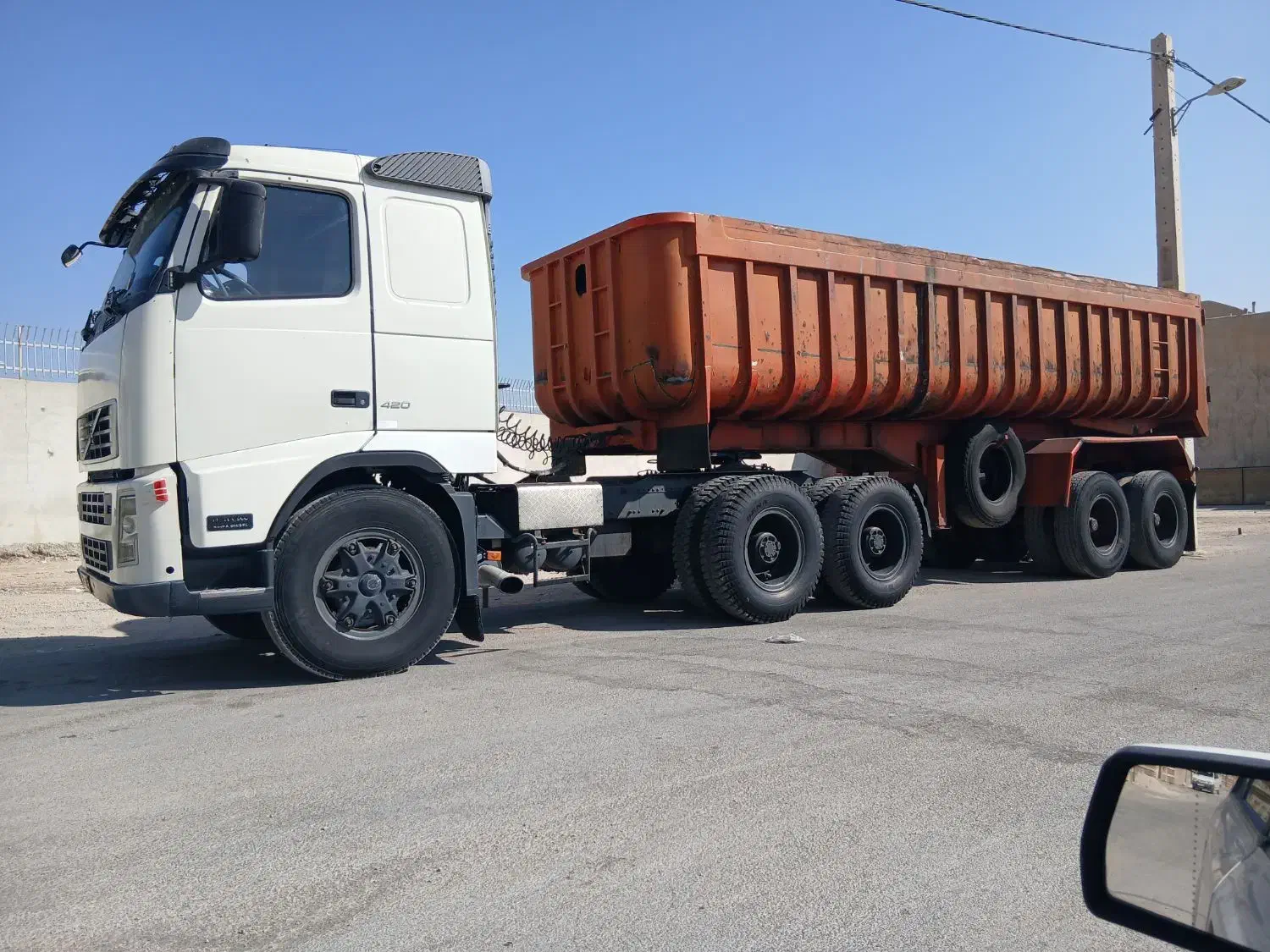 رنگ دارد سمت شاگرد ۳۰ درصد بالای در|خودرو سنگین|کازرون, |دیوار