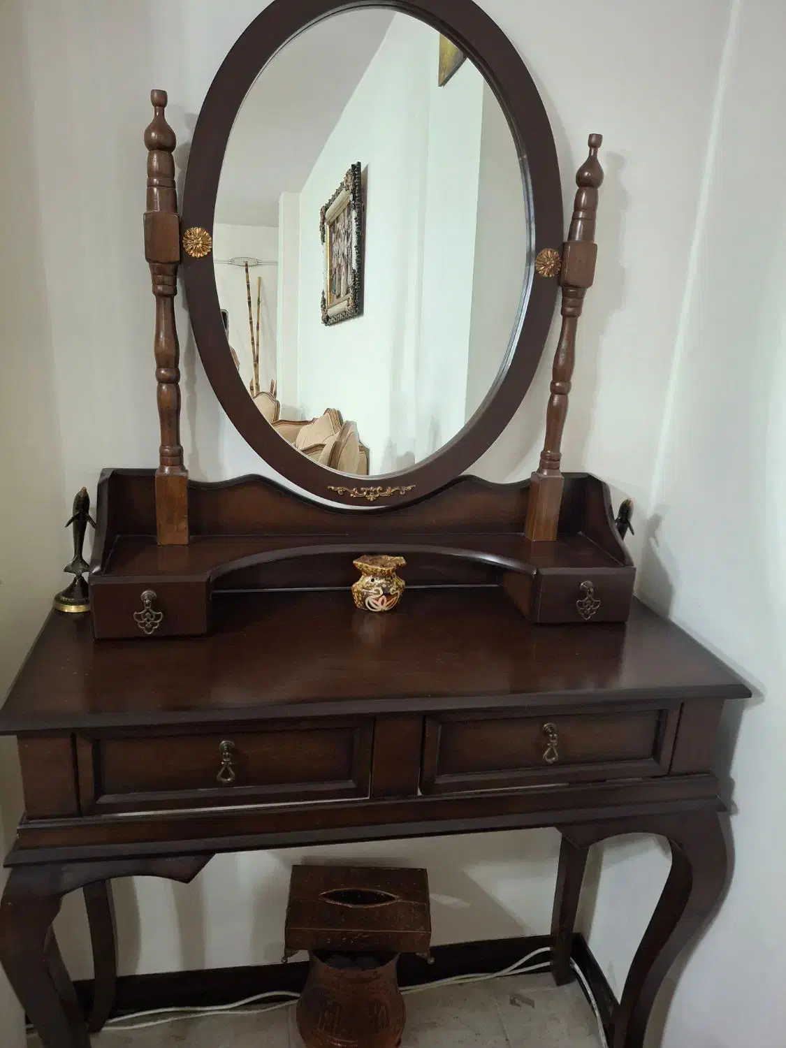 تشک تختخواب 2 نفره وآینه وکنسول|بوفه، ویترین، کنسول|فولادشهر, B4|دیوار