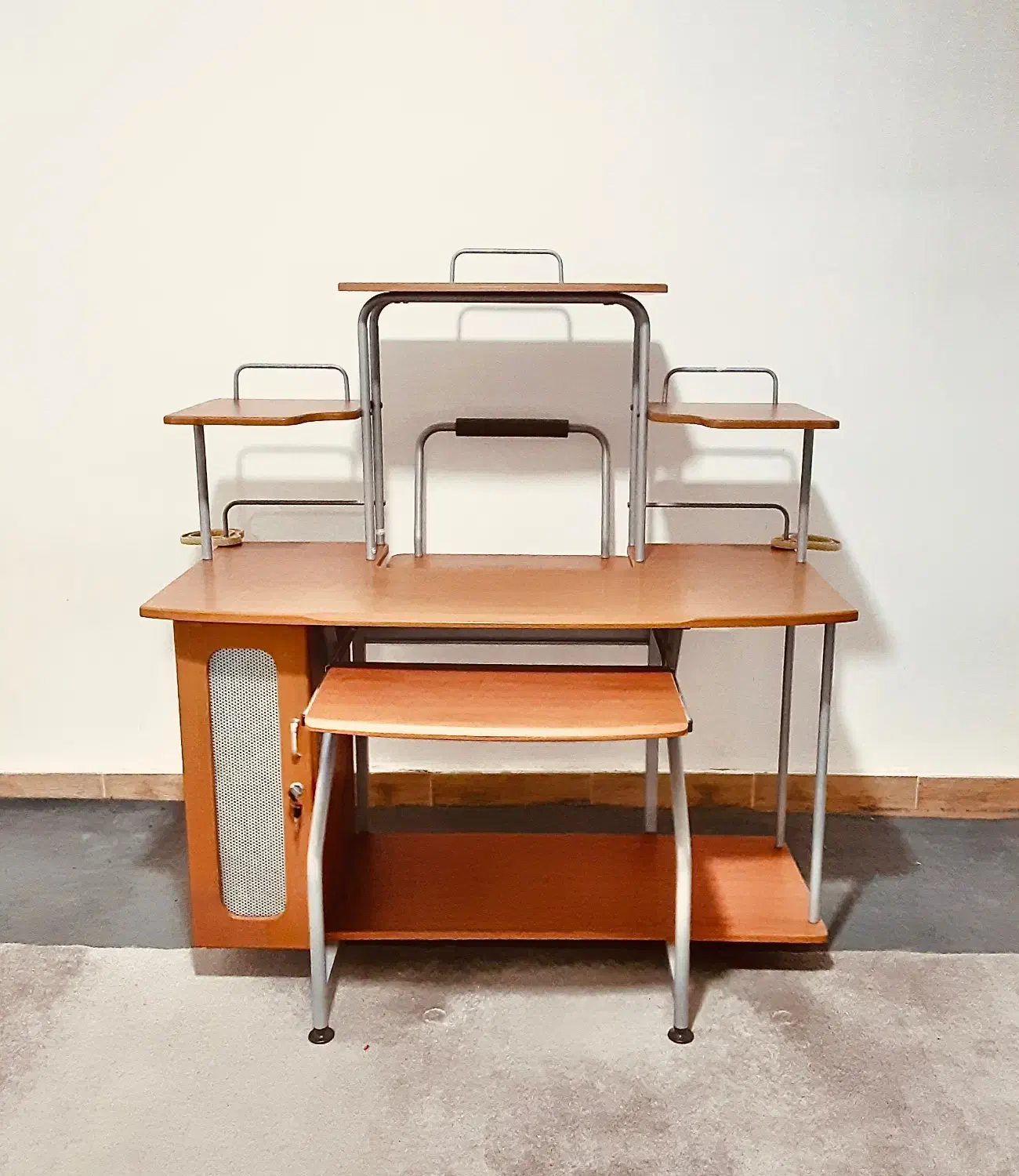 میز کامپیوتر و صندلی|میز تحریر و کامپیوتر|رشت, حافظ آباد|دیوار