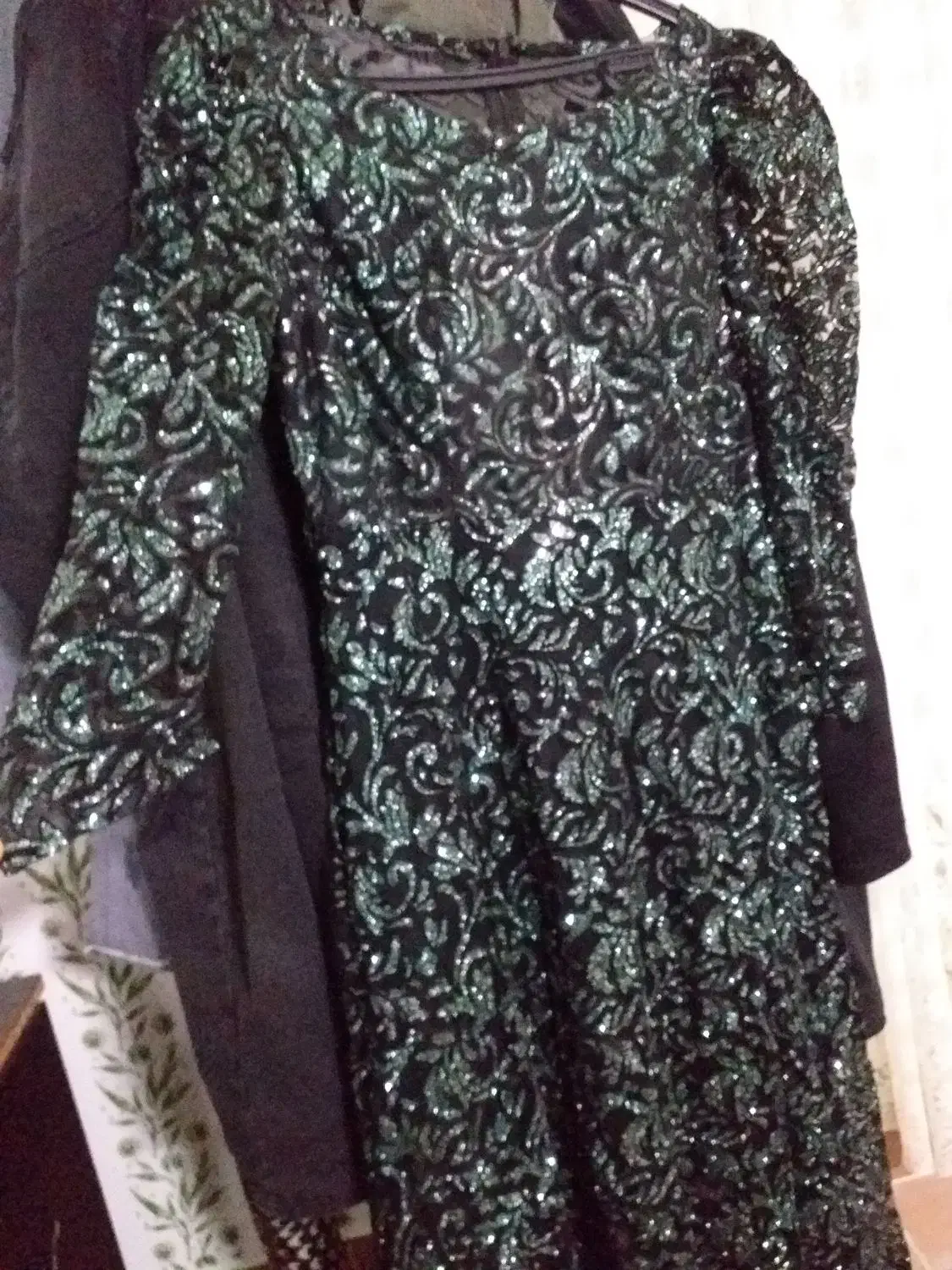 لباس مجلسی گیپور|لباس|شیروان (خراسان), |دیوار