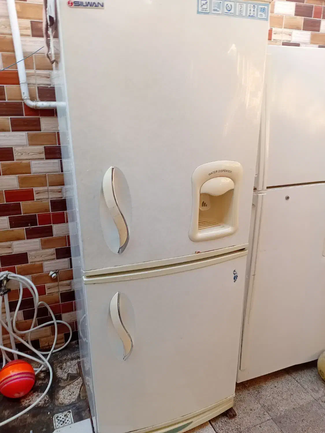 سلام دو عدد یخچال دوو با سیلوان تمیز سالم فروشی|یخچال و فریزر|ساوه, |دیوار