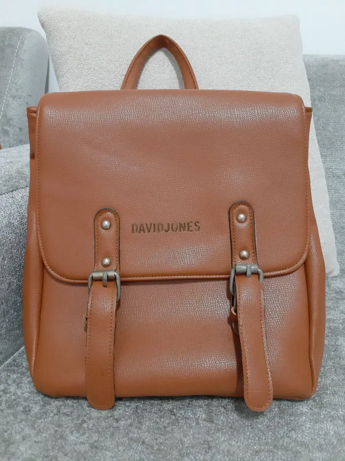 کیف|کیف، کفش، کمربند|آستانه اشرفیه, |دیوار