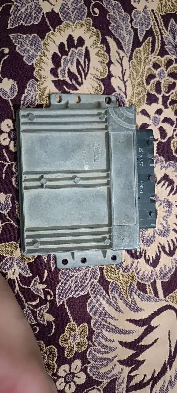 ایسیو یا کامپیوتر خودرو پژو 405 مدل s2000|قطعات یدکی و لوازم جانبی|شمیل, |دیوار