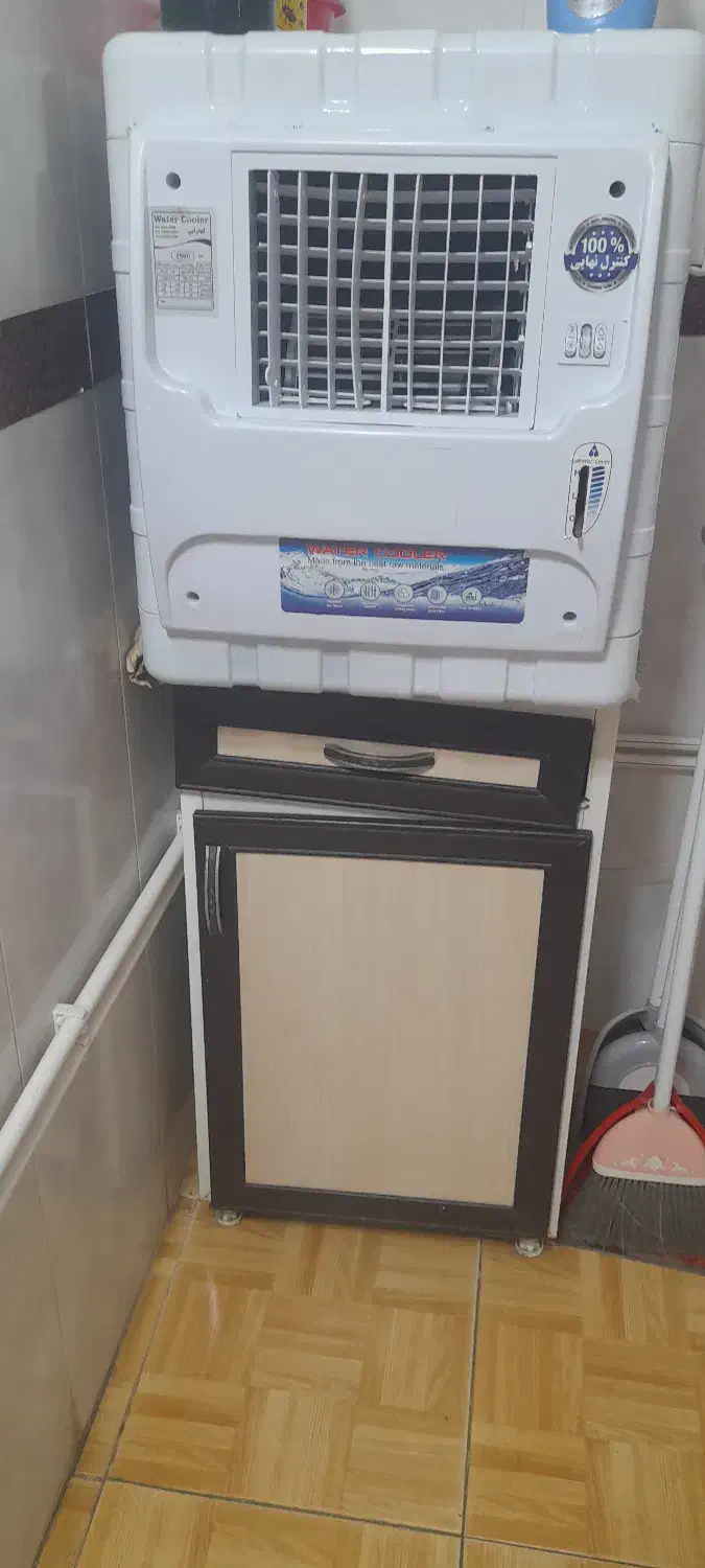 لوازم سالنی|آرایشگاه و سالنهای زیبایی|خوی, |دیوار