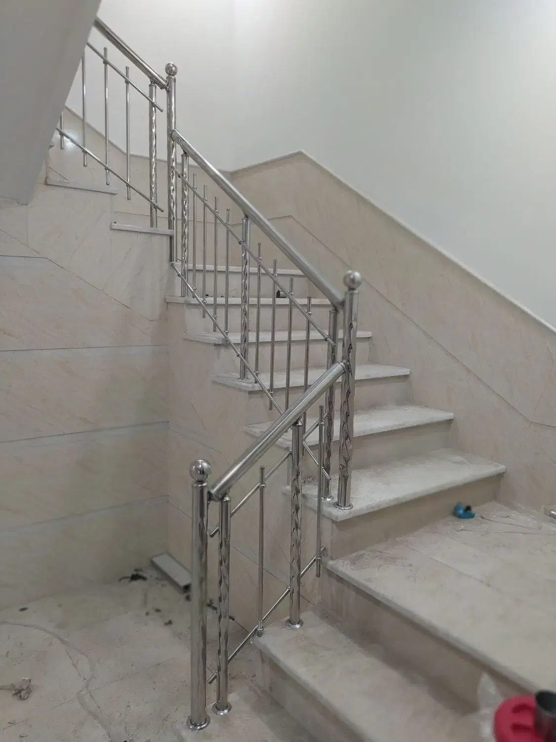 نرده استیل با کیفیت و ضمانت|مصالح و تجهیزات ساختمان|کاشان, شهرک صنعتی کویر|دیوار
