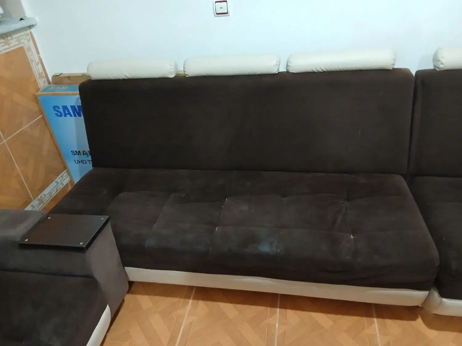 مبل راحتی  ۱۲ نفره یه میز کنار مبل داره هم داره|مبلمان خانگی و میز عسلی|زنجان, |دیوار