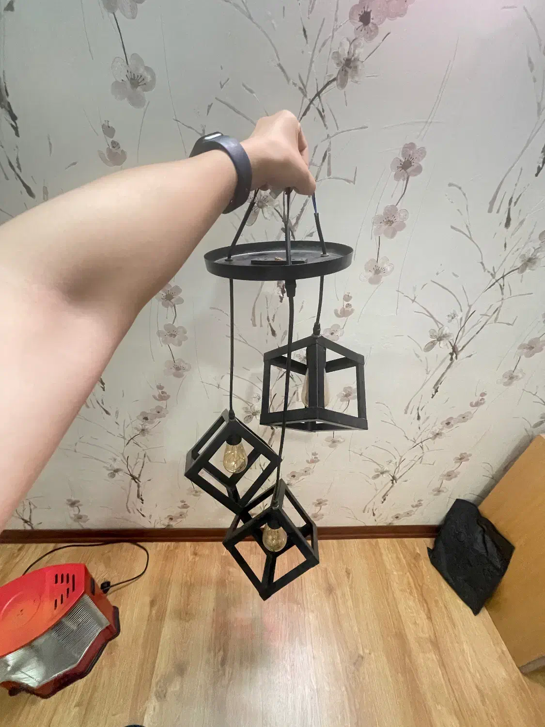 لوستر مشکی|لوستر و چراغ آویز|بروجرد, |دیوار