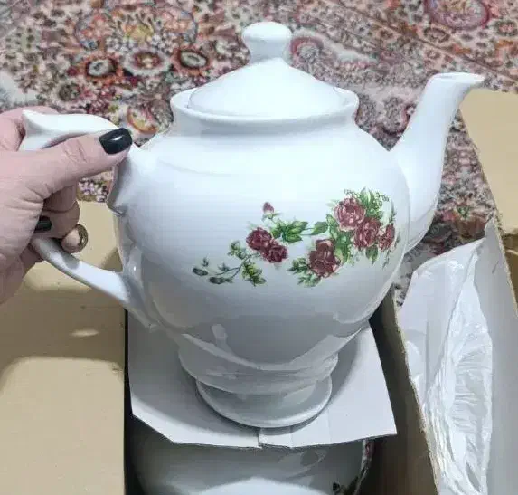 قوری چینی خیلی بزرگ مارک سحر|قوری، کتری، قهوهساز دستی|تهران, دهم فروردین|دیوار