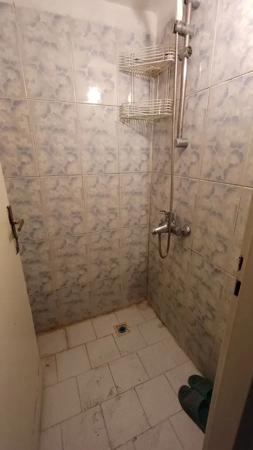 ۵۸متر/طبقه دوم سندی/آذربایجان/فاصله تامترو ۳دقیقه