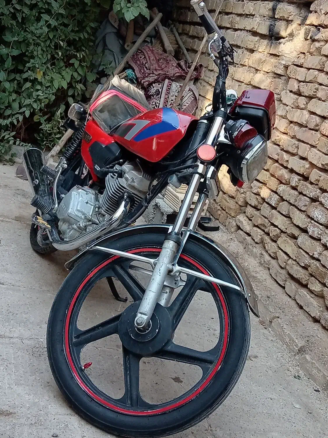 هوندا 125 درحد نو تمیز|موتورسیکلت|نجفآباد, کشاورز|دیوار