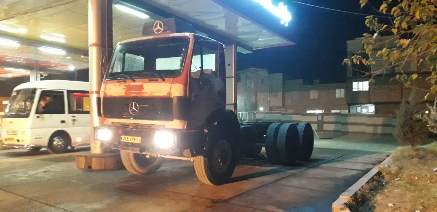 بنز هشت سیلندر ۱۳۰|خودرو سنگین|خرم‌آباد, |دیوار