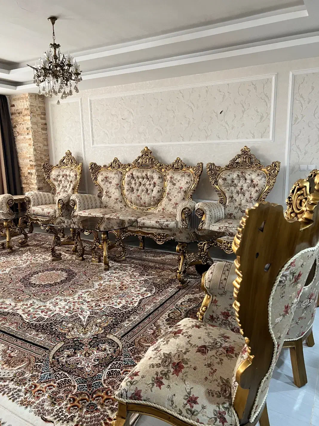 مبل سلطنتی ۹ نفری|مبلمان خانگی و میز عسلی|جلفا, |دیوار