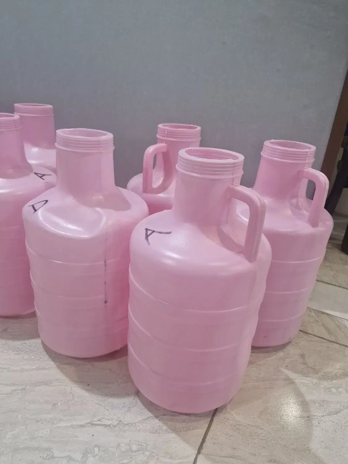 دبه خیارشور|ظروف نگهدارنده، پلاستیکی، یک‌بارمصرف|هشتگرد, شهرک بعثت|دیوار