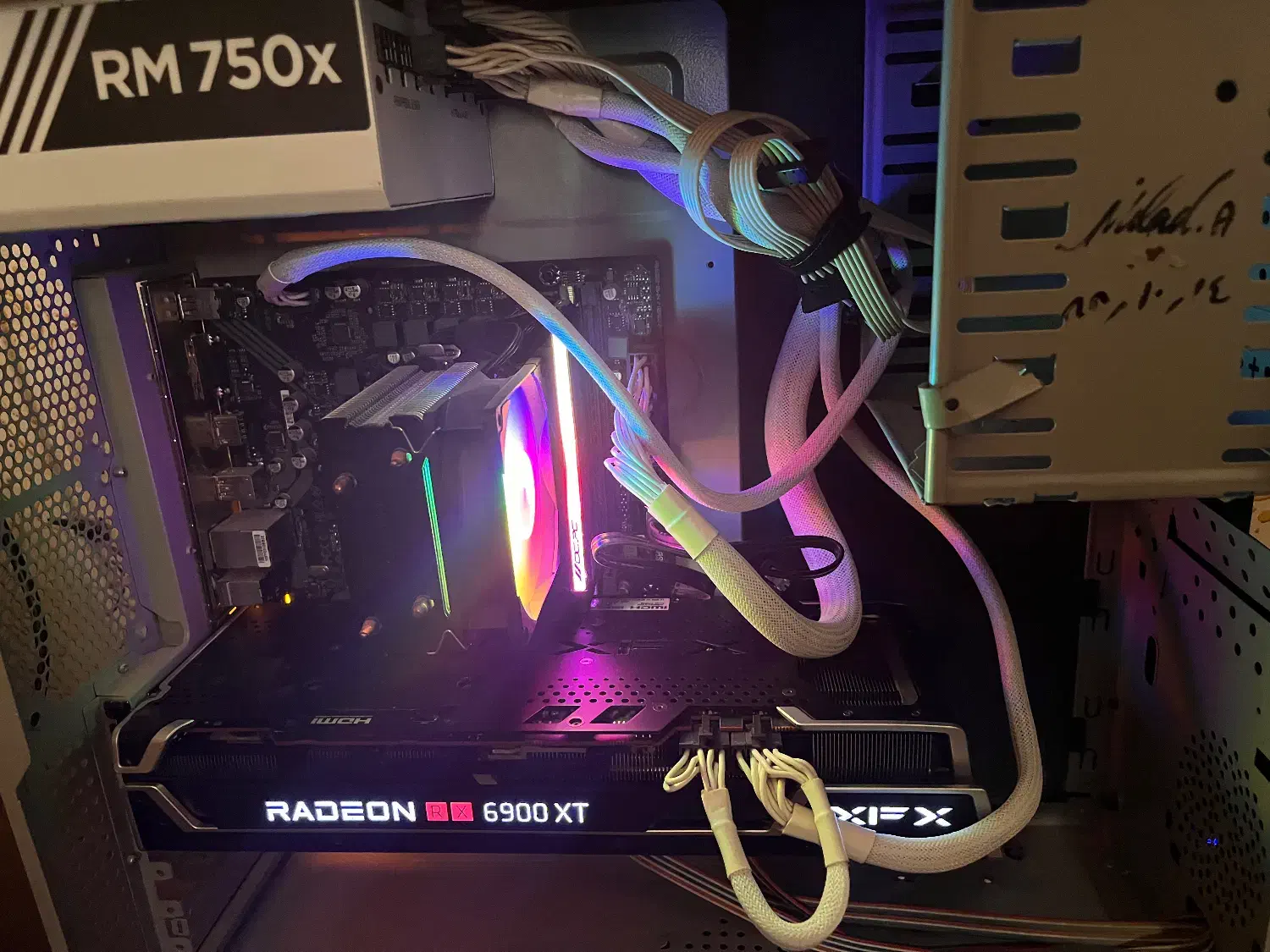 کیس‌گیمینگ|رایانه رومیزی|مشهد, حسین‌آباد|دیوار