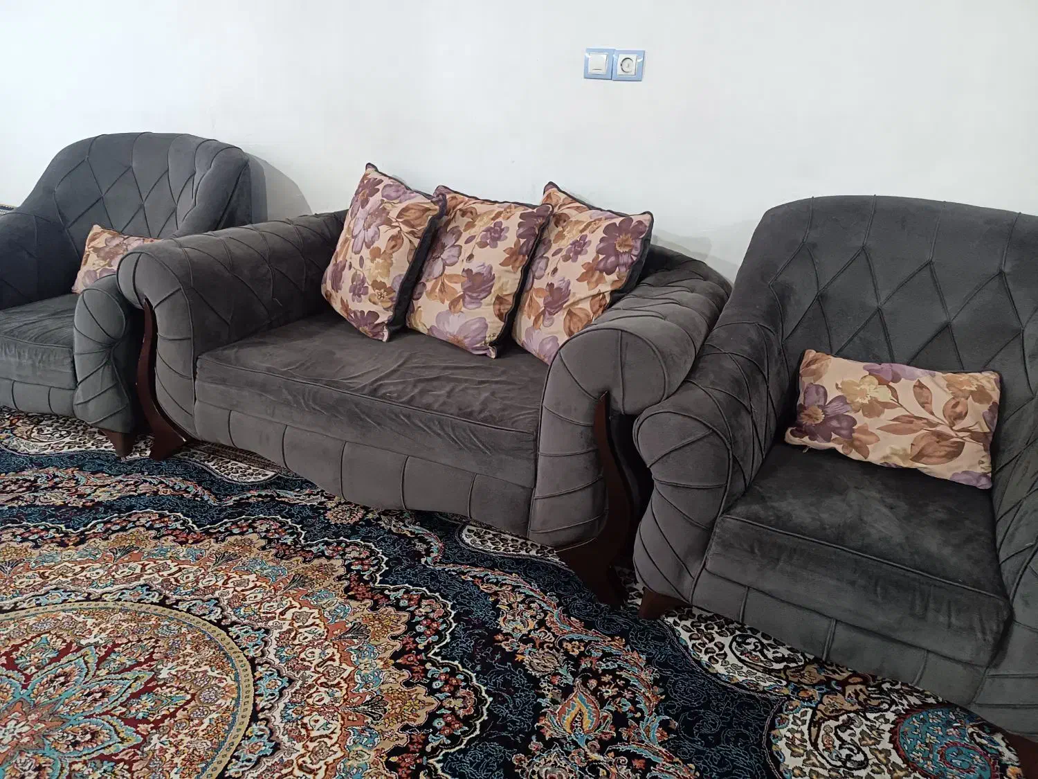 مبلمان راحتی|مبلمان خانگی و میز عسلی|اهواز, کوی رمضان|دیوار