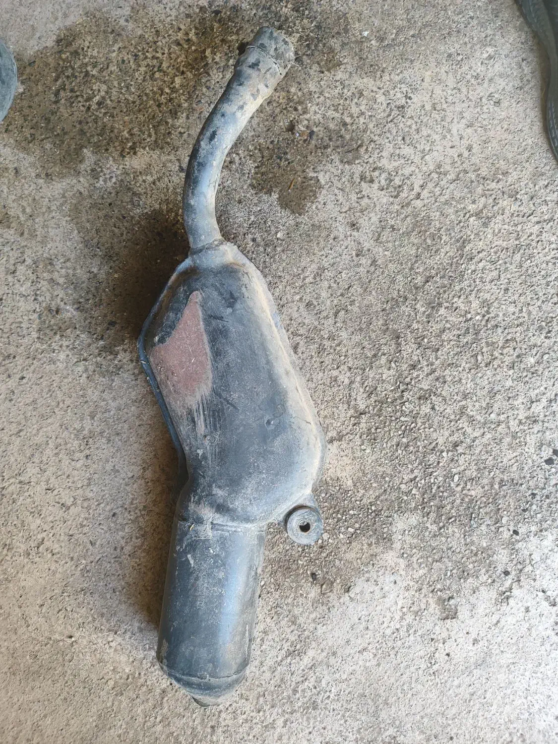 یک عدد اگزوز فابریکی سی ار ام و یک عدد ترک بند|قطعات یدکی و لوازم جانبی|محمدیه-قزوین, |دیوار