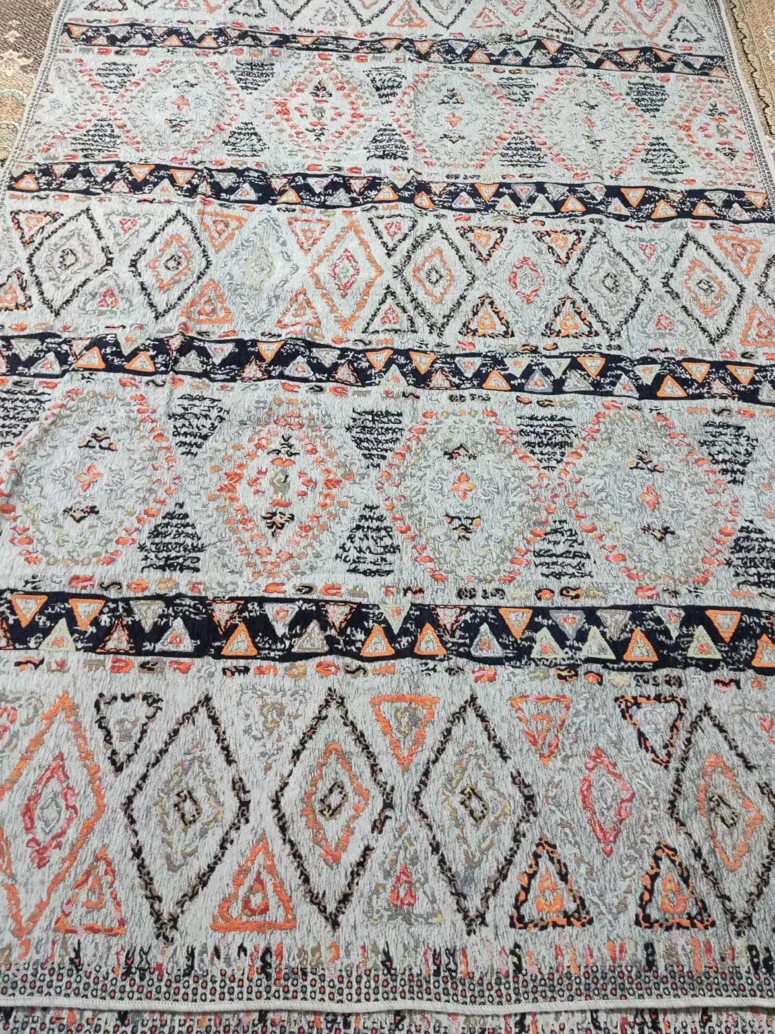 دوعدد روفرشی|روفرشی|قم, نیروگاه|دیوار