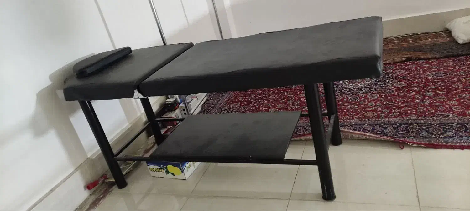 تخت مژه و ماساژ|آرایشگاه و سالن‌های زیبایی|اهر, |دیوار